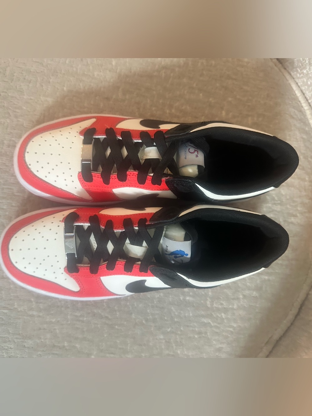 Nike unisex 75 anniversary NBA Low-Top Sneakers in White, Red & Black